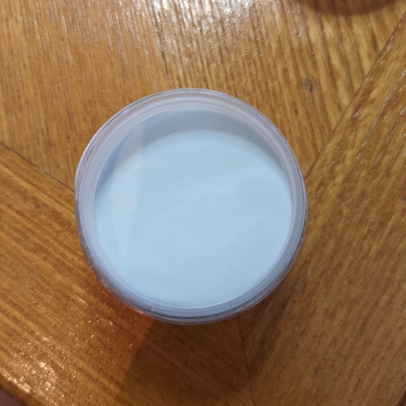 Slick Pour Powder - Picture 2 of 2